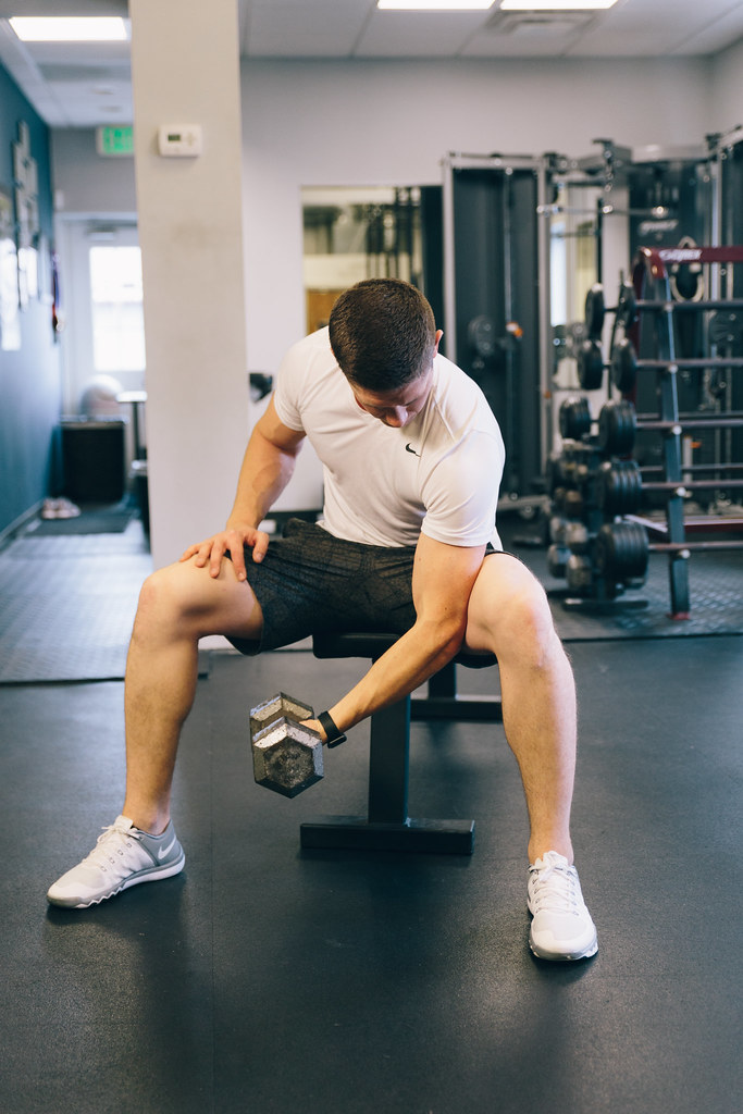 strength training man for fitness